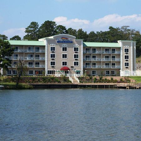 Baymont On The Lake By Wyndham Hot Springs Esterno foto